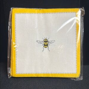 Bee‎ Embroidered Yellow and White Napkin